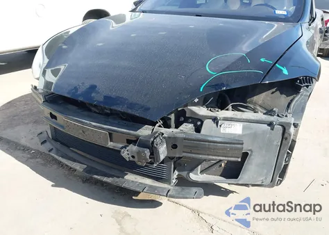 2019 Tesla Model S 100D/75D/Long Range/Standard Range из США, поврежденный, VIN 5YJSA1E26KF330283